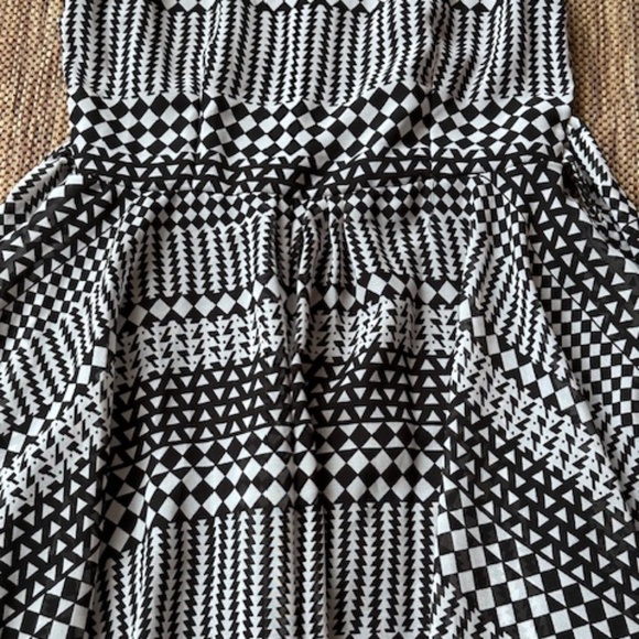 Beautiful Diva Collection Dress - Picture 5 of 6